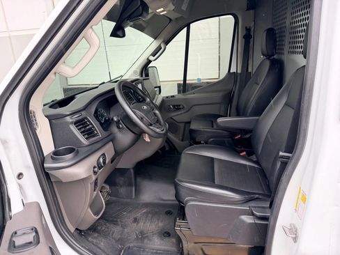 Used 2025 Ford Transit 250 148 High Roof Extended AWD w/ Load Area Protection Package image 10