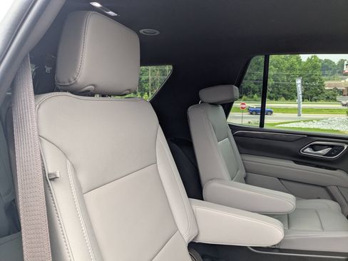 Used 2023 Chevrolet Tahoe Z71 w/ Z71 Off-Road Package AWD/4WD image 29
