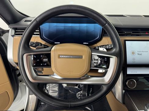 Used 2023 Land Rover Range Rover Long Wheelbase SE image 11