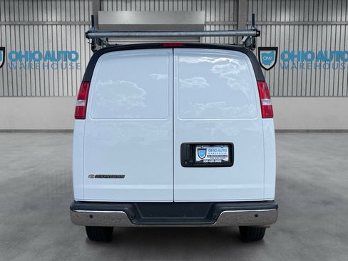 Used 2021 Chevrolet Express 2500 w/ Driver Convenience Package RWD image 7