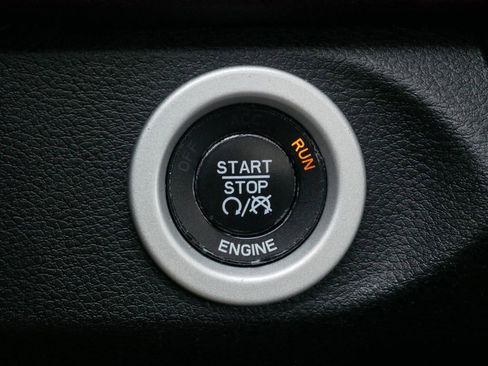 Used 2015 RAM 1500 Sport w/ Ignition Orange Sport Package image 23