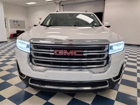 Used 2023 GMC Acadia SLT image 2