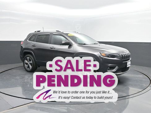 Used 2019 Jeep Cherokee Limited w/ Luxury Group image 4