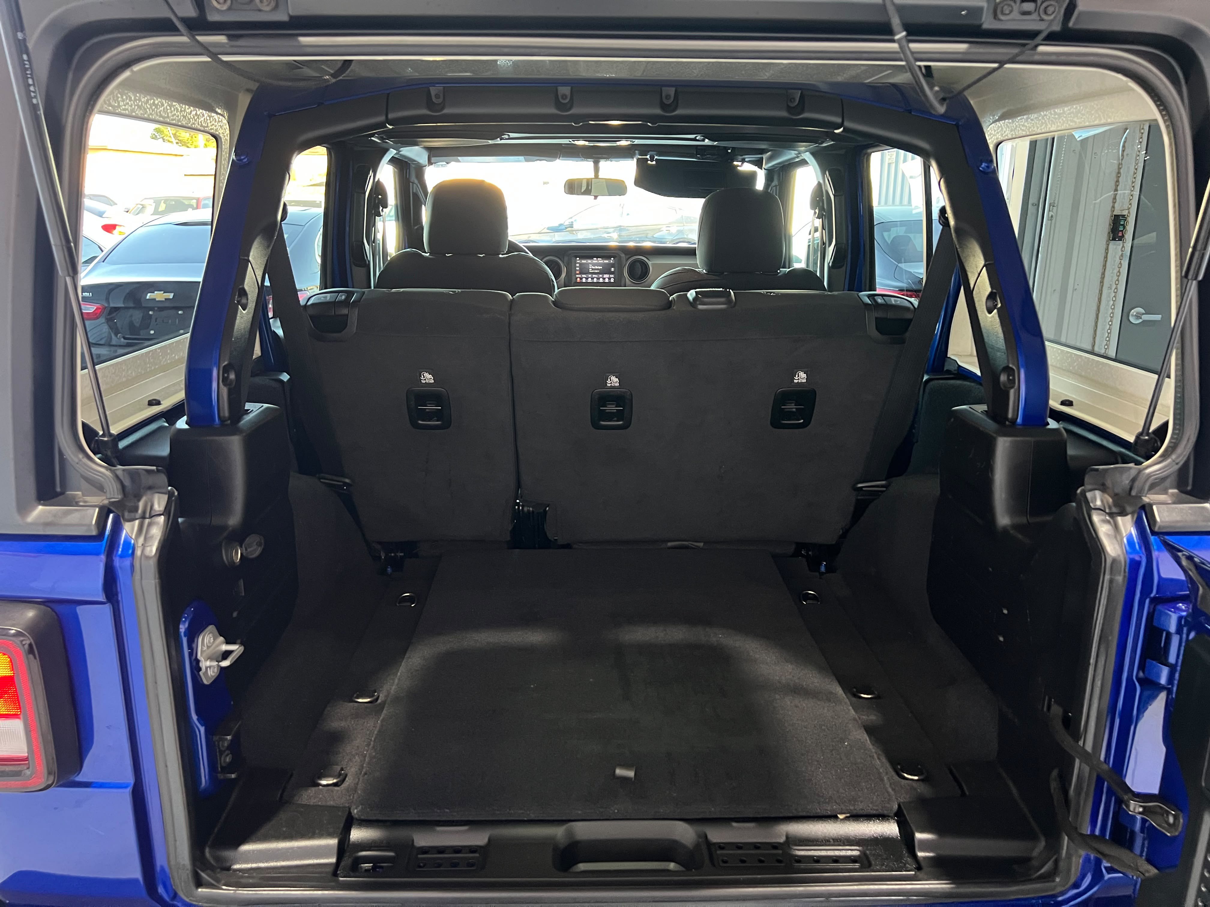 Used 2020 Jeep Wrangler Unlimited Sport S AWD/4WD image 24