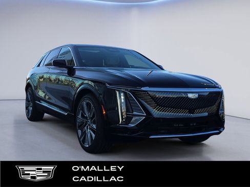 New 2026 Cadillac Lyriq Signature Luxury image 7