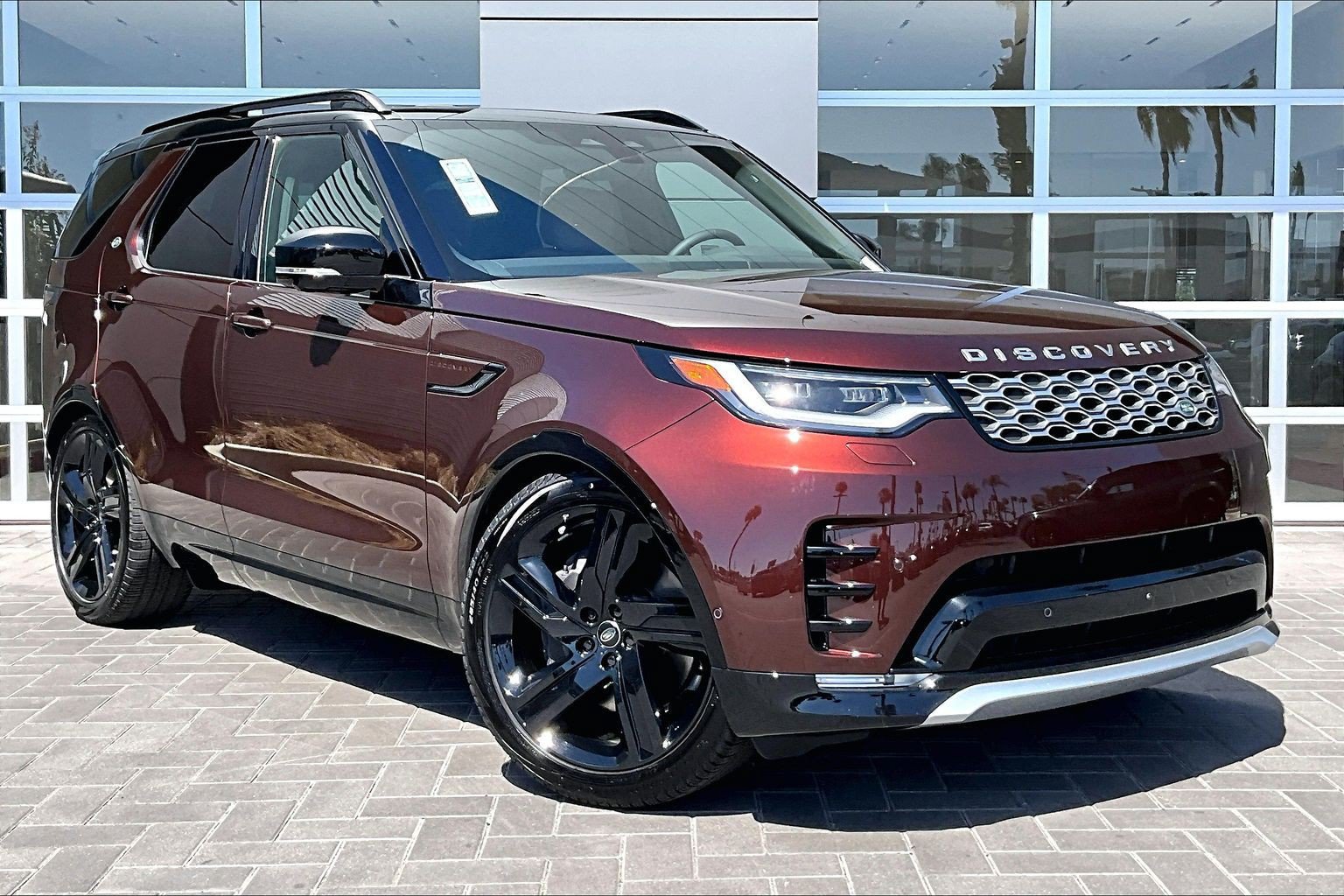 New 2026 Land Rover Discovery Limited Edition AWD/4WD image 2