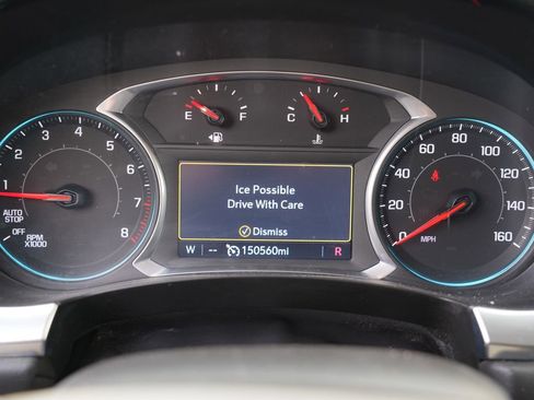 Used 2020 Chevrolet Traverse LT w/ Driver Confidence II Package image 37