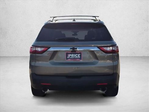 Used 2019 Chevrolet Traverse LT w/ LT Premium Package FWD image 6