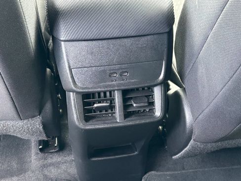 Used 2025 Chevrolet Equinox LT FWD image 21