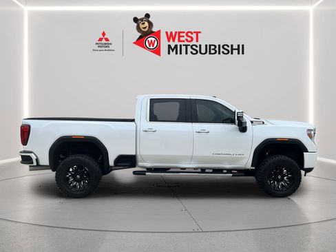 Used 2022 GMC Sierra 3500 Denali w/ Technology Package AWD/4WD image 6