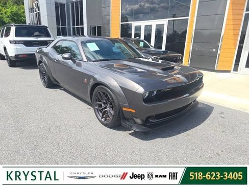 Used 2021 Dodge Challenger R/T Scat Pack RWD image 1