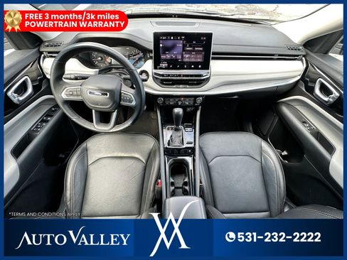 Used 2022 Jeep Compass Limited image 34