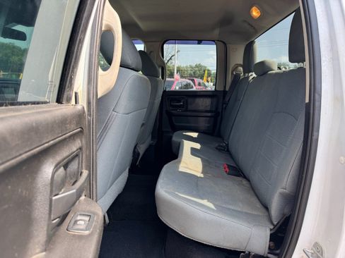 Used 2019 RAM 1500 ST w/ SXT Plus Group AWD/4WD image 16