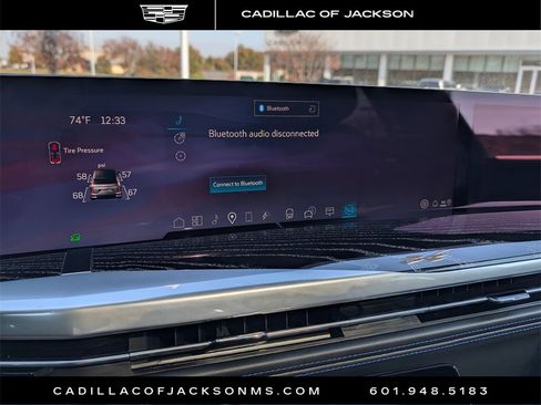 New 2025 Cadillac Escalade IQ Luxury 1 w/ Smart Trailering package image 24