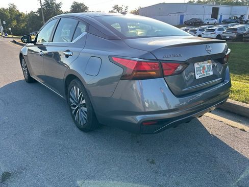 Used 2024 Nissan Altima 2.5 SV FWD image 4