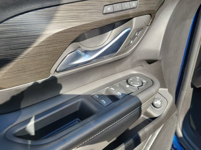 Used 2022 GMC Terrain SLT w/ Tech Package FWD image 17