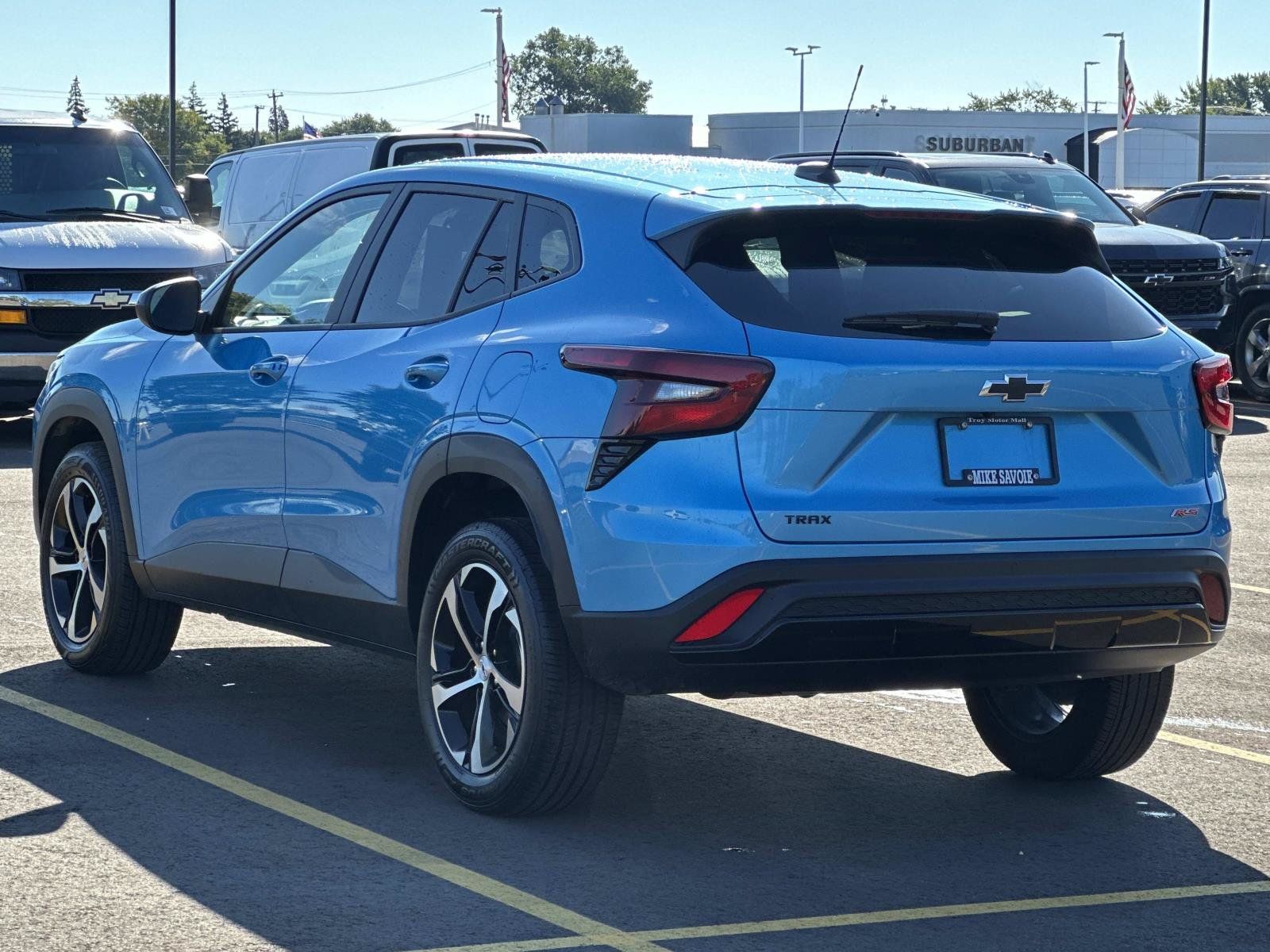 Certified 2025 Chevrolet Trax RS w/ Driver Confidence Package FWD image 4