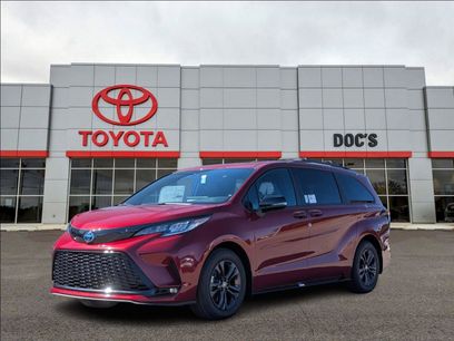 New 2025 Toyota Sienna XSE