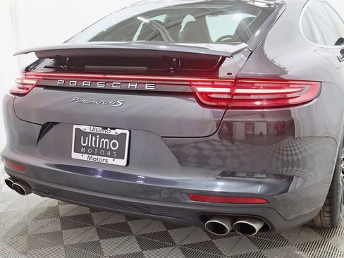 Used 2017 Porsche Panamera 4S image 14