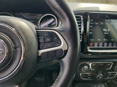 Used 2019 Jeep Compass Limited AWD/4WD image 23