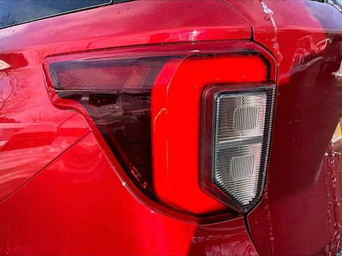 Used 2022 Ford Explorer ST-Line w/ Class IV Trailer Tow Package image 33