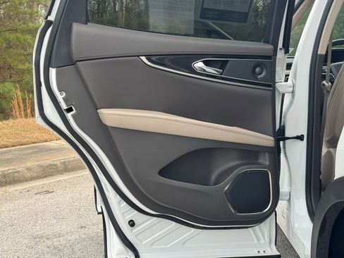 Used 2021 Lincoln Nautilus Reserve w/ Equipment Group 201A image 26