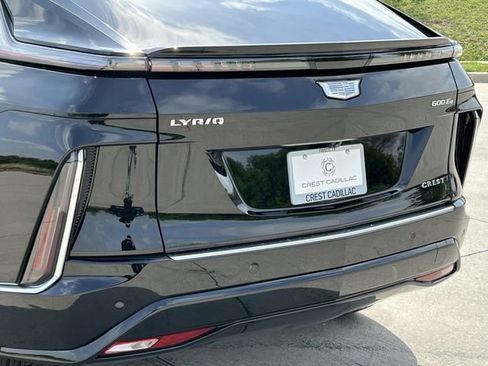 New 2026 Cadillac Lyriq Luxury AWD/4WD image 6