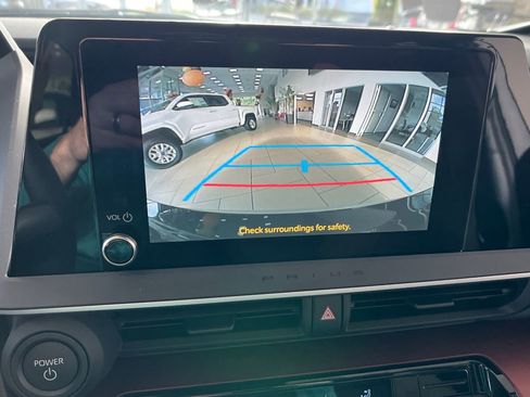 New 2025 Toyota Prius Plug-In Hybrid image 19