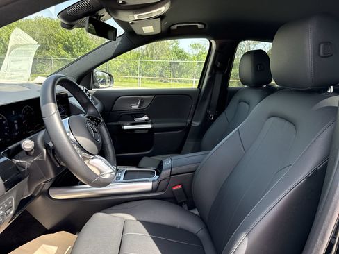 Used 2025 Mercedes-Benz GLA 250 image 13