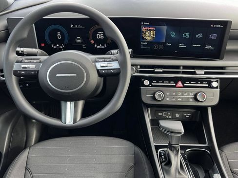 Certified 2025 Hyundai Santa Cruz SE image 20