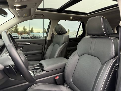 Used 2024 Honda Pilot Elite image 9