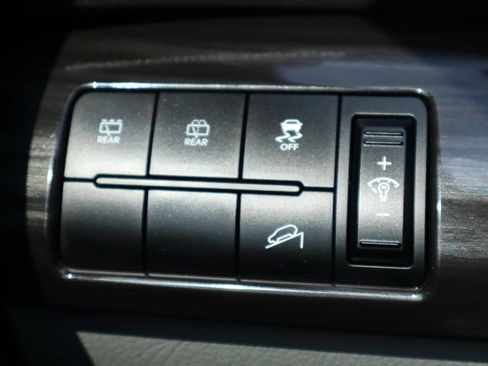 Used 2013 Kia Sorento LX FWD image 32