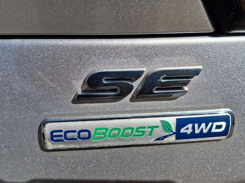 Used 2017 Ford Escape SE w/ Equipment Group 201A AWD/4WD image 22