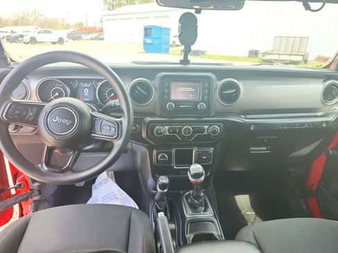Used 2021 Jeep Wrangler Unlimited Sport image 27