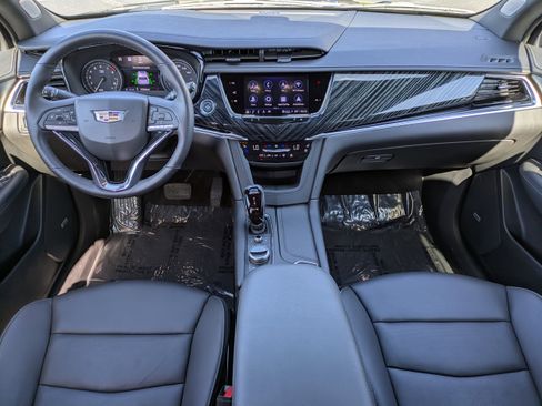 Certified 2024 Cadillac XT6 Premium Luxury w/ Technology Package image 14