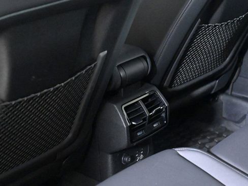 Certified 2025 Audi Q3 2.0T Premium w/ Convenience Package image 18