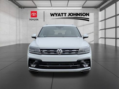 Used 2020 Volkswagen Tiguan SEL Premium R-Line image 8