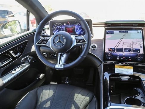 Used 2023 Mercedes-Benz EQE 500 4MATIC Sedan image 14