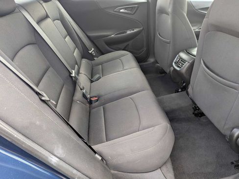 Used 2022 Chevrolet Malibu LT FWD image 18