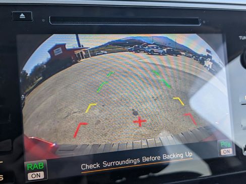 Used 2018 Subaru Outback 3.6R Limited image 19