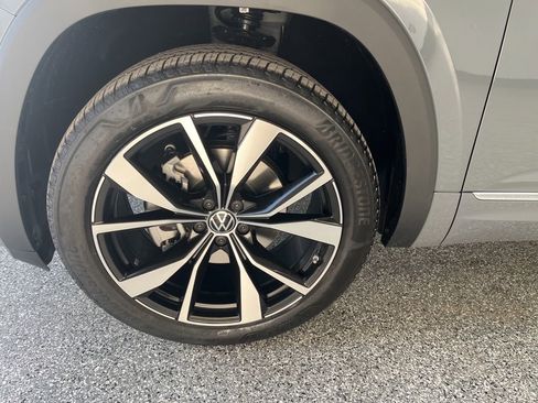New 2026 Volkswagen Atlas Cross Sport SEL Premium R-Line AWD/4WD image 42
