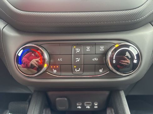 Used 2023 Chevrolet TrailBlazer LT image 7