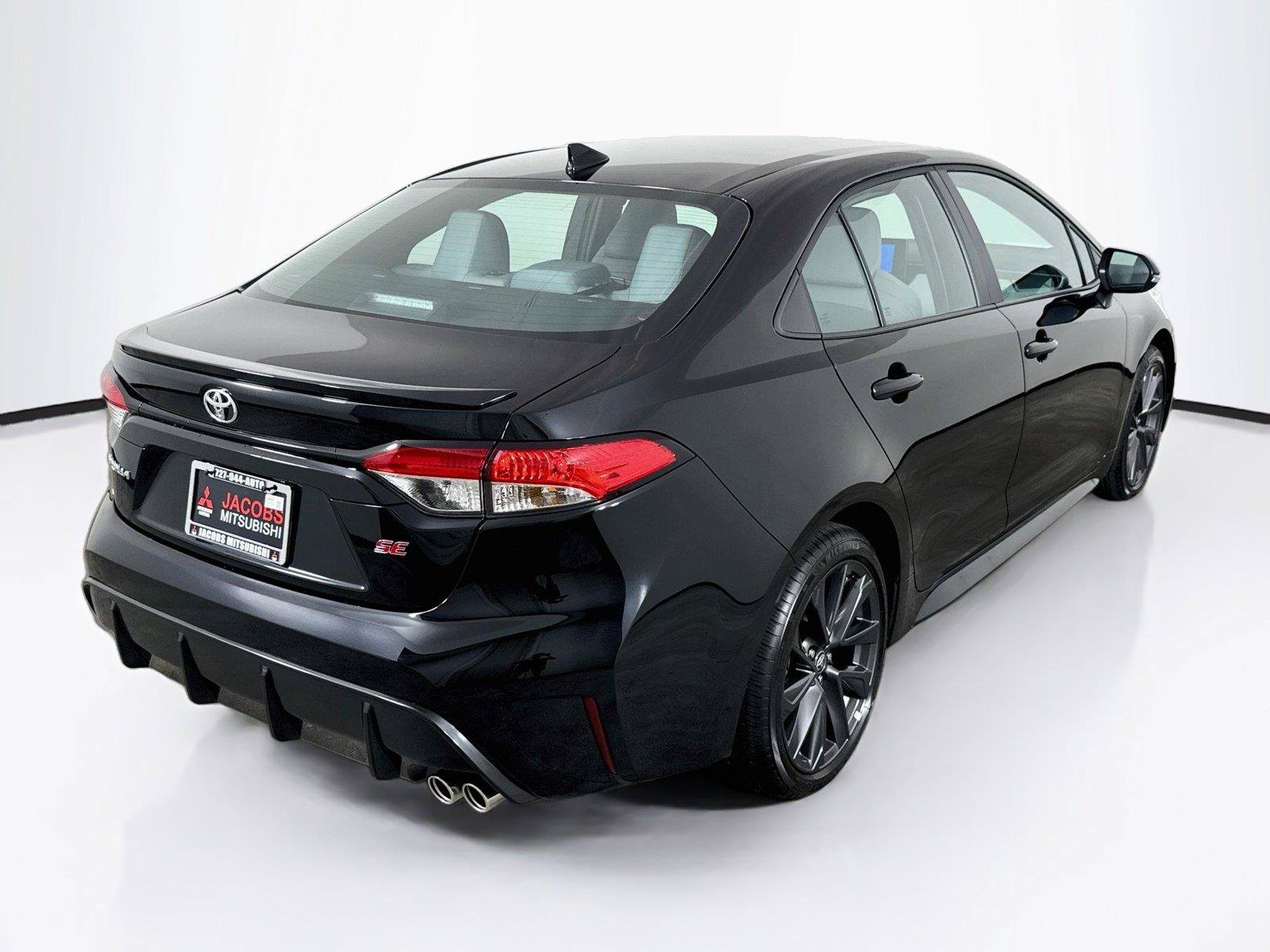 Used 2026 Toyota Corolla SE FWD image 6