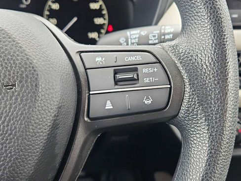 Used 2024 Honda HR-V LX image 20