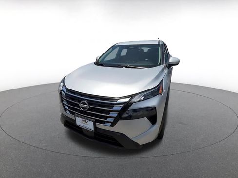 Used 2025 Nissan Rogue SV FWD image 7