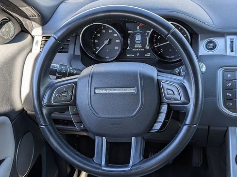 Used 2017 Land Rover Range Rover Evoque SE Premium image 23
