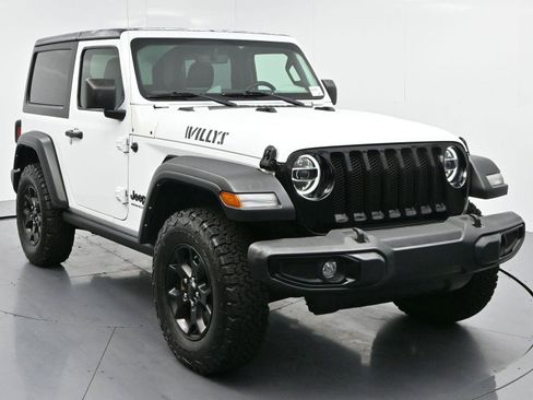 Used 2022 Jeep Wrangler Sport AWD/4WD image 2