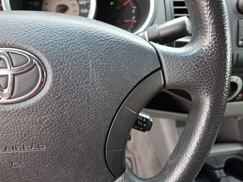 Used 2011 Toyota Tacoma 2WD Access Cab w/ Convenience Pkg image 20