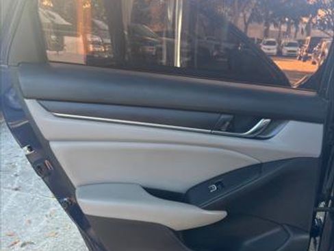 Used 2019 Honda Accord LX image 13