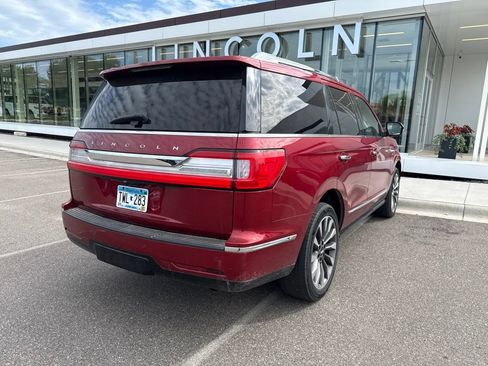 Used 2019 Lincoln Navigator Select w/ Technology Package AWD/4WD image 2
